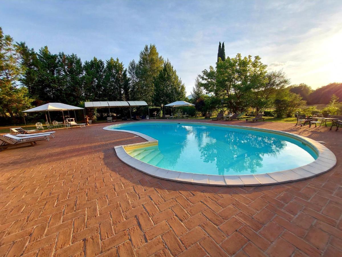 Country Hotel Poggiomanente Umbertide Exterior foto