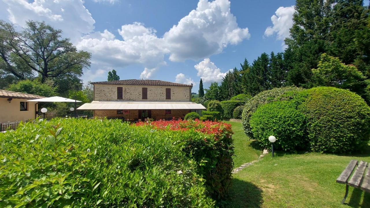 Country Hotel Poggiomanente Umbertide Exterior foto