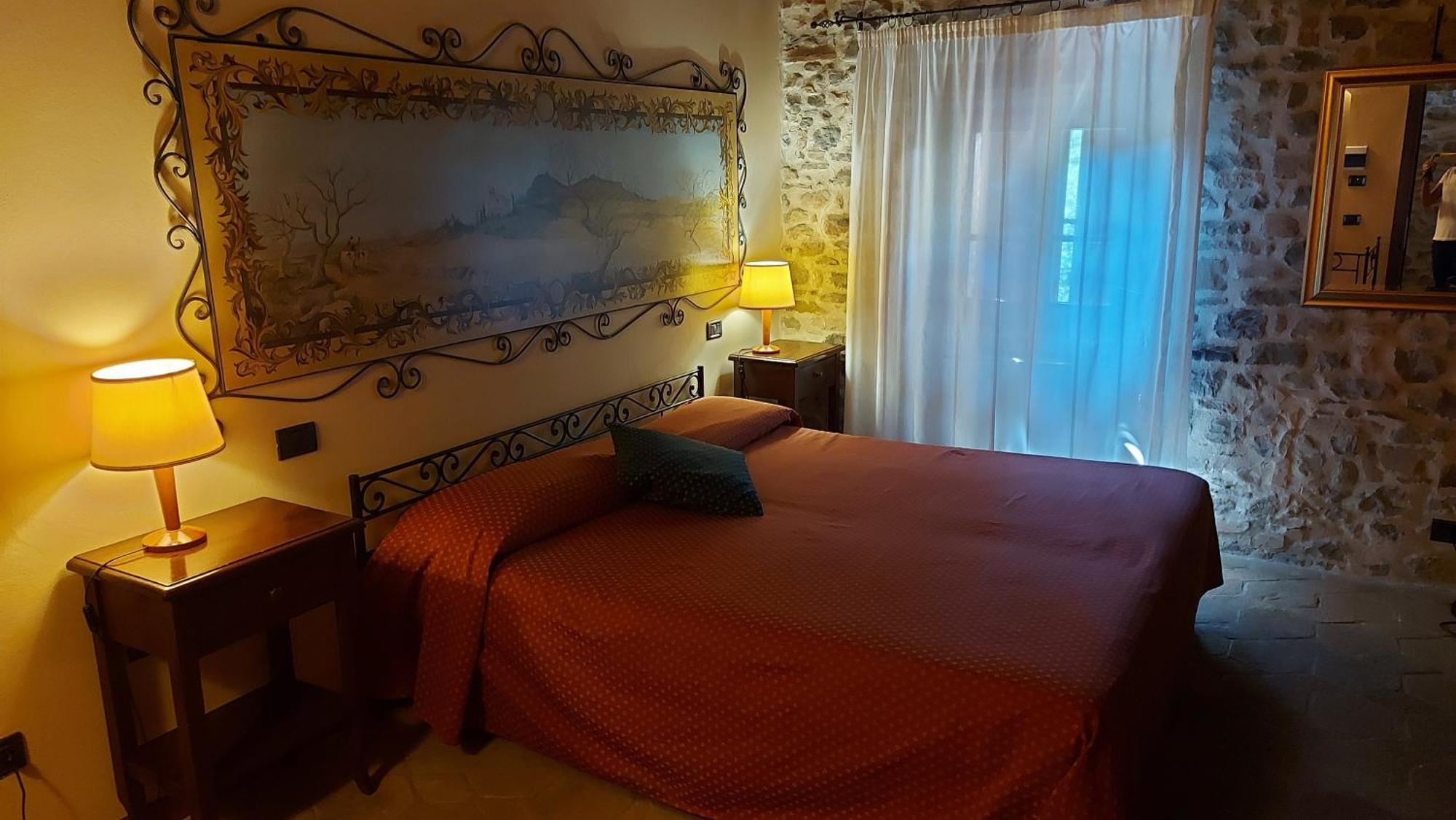 Country Hotel Poggiomanente Umbertide Habitación foto