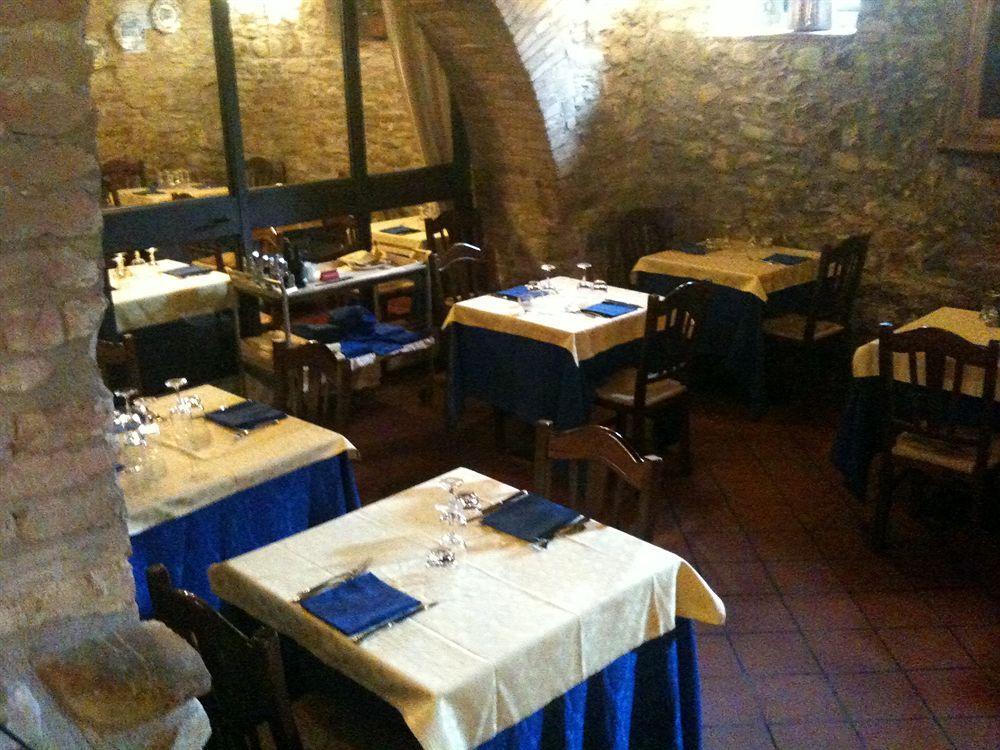 Country Hotel Poggiomanente Umbertide Exterior foto