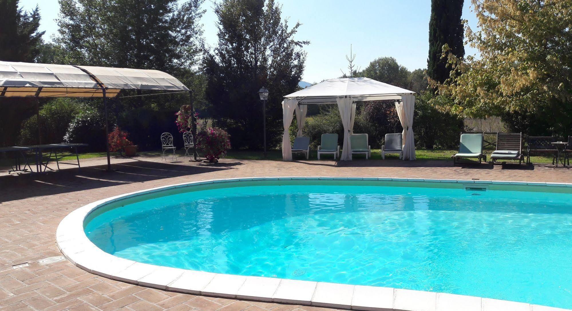 Country Hotel Poggiomanente Umbertide Exterior foto
