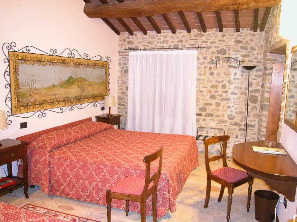 Country Hotel Poggiomanente Umbertide Exterior foto