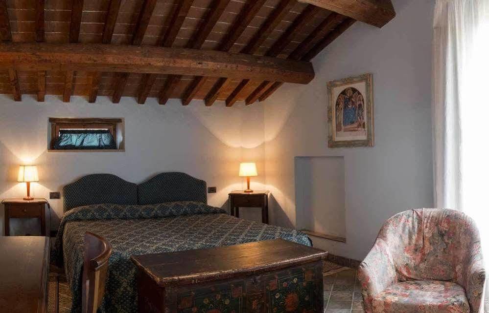 Country Hotel Poggiomanente Umbertide Exterior foto