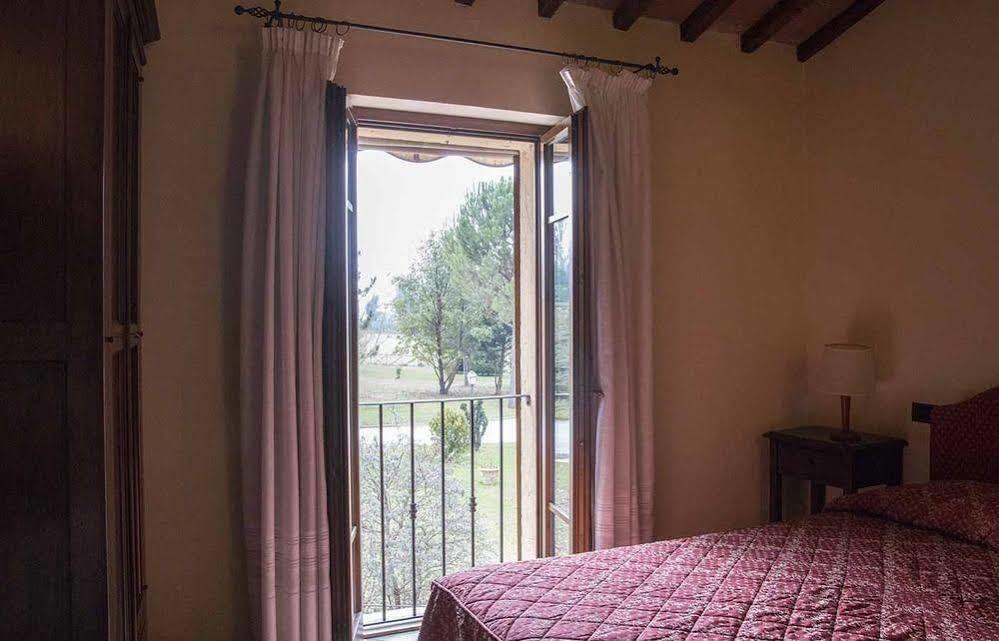 Country Hotel Poggiomanente Umbertide Exterior foto